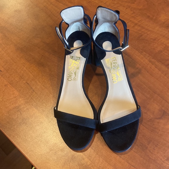 Salvatore Ferragamo sandals - Picture 3 of 4